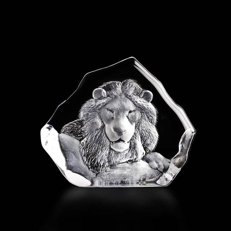 Crystal Lion Sculpture II, MatsJonassonCrystalAllProducts, 33781