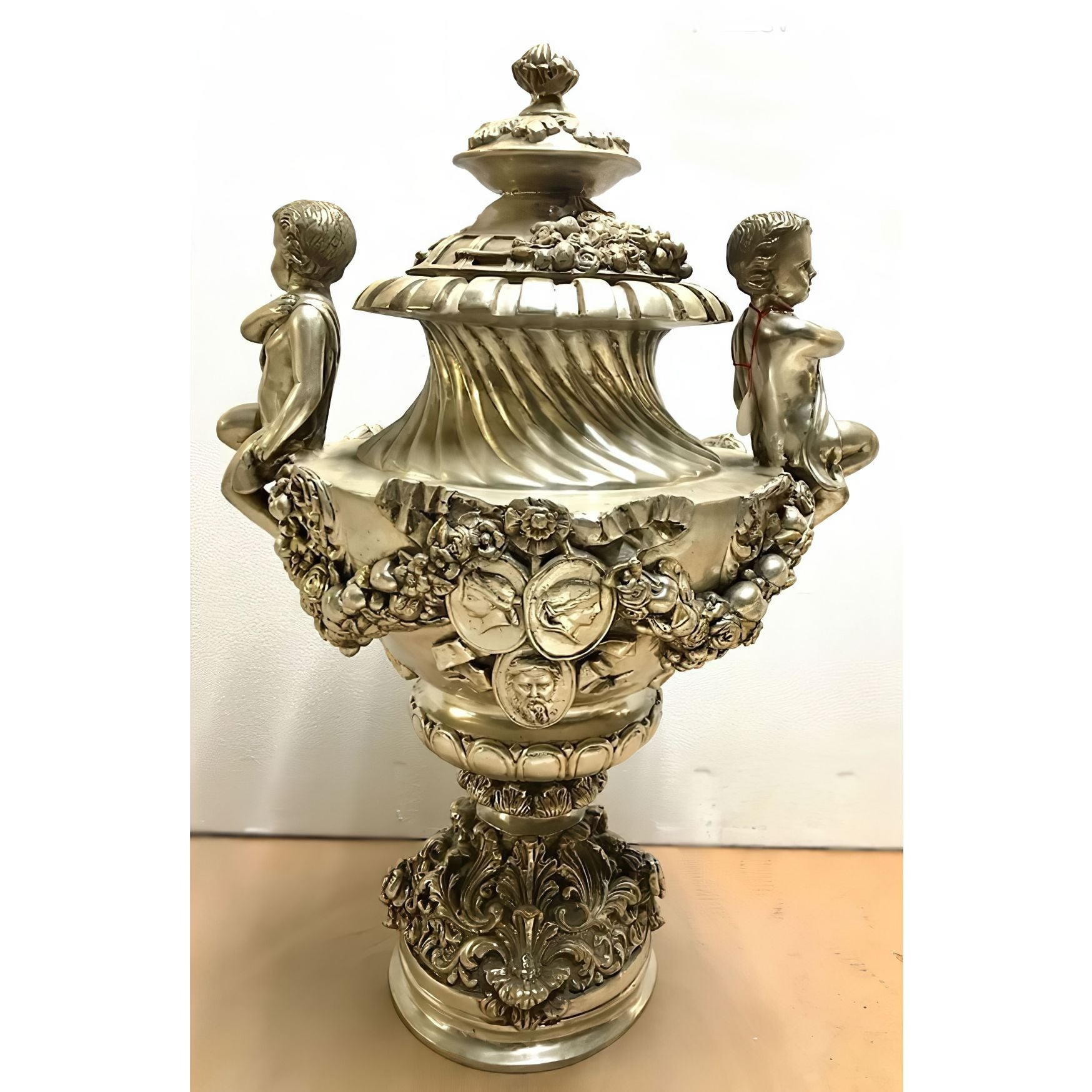 Bronze Cherubs / Coin Urn with Lid in Silver Patina