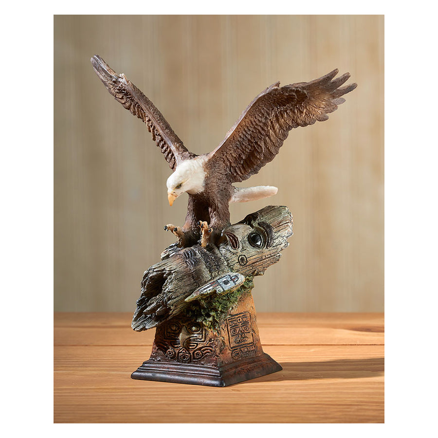 Totem- Eagle Statue