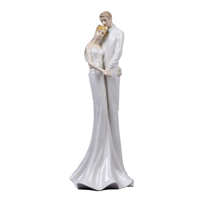 Bride and Groom Statue